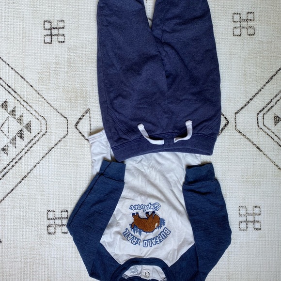 Boys carters winter bundle - Picture 3 of 7